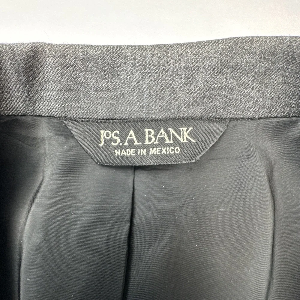 Jos. A. Bank Mens Blazer‎ 44R Wool Windowpane Grey Traveler Sport Coat Business